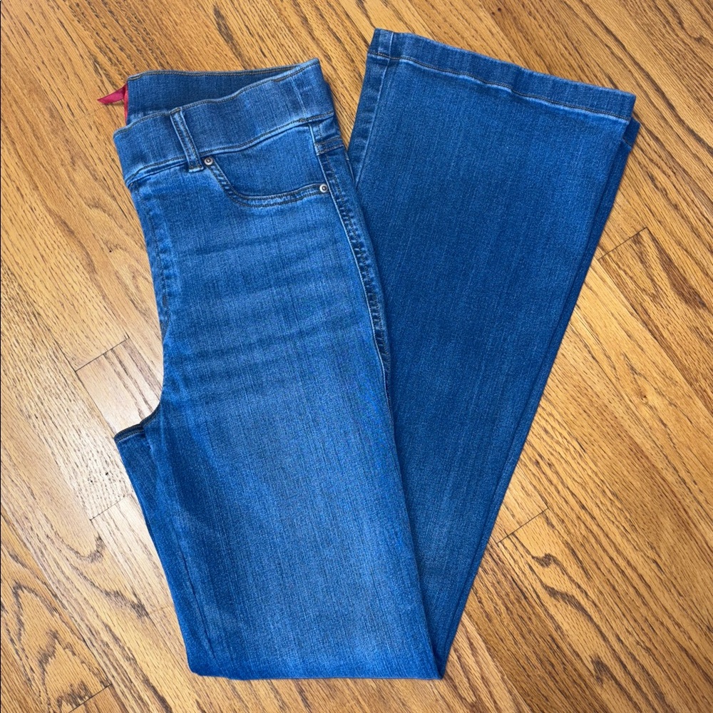SPANX Flare Wide Leg Vintage Indigo Pull On Jeans Women’s Size Large 34” Inseam - Picture 14 of 16